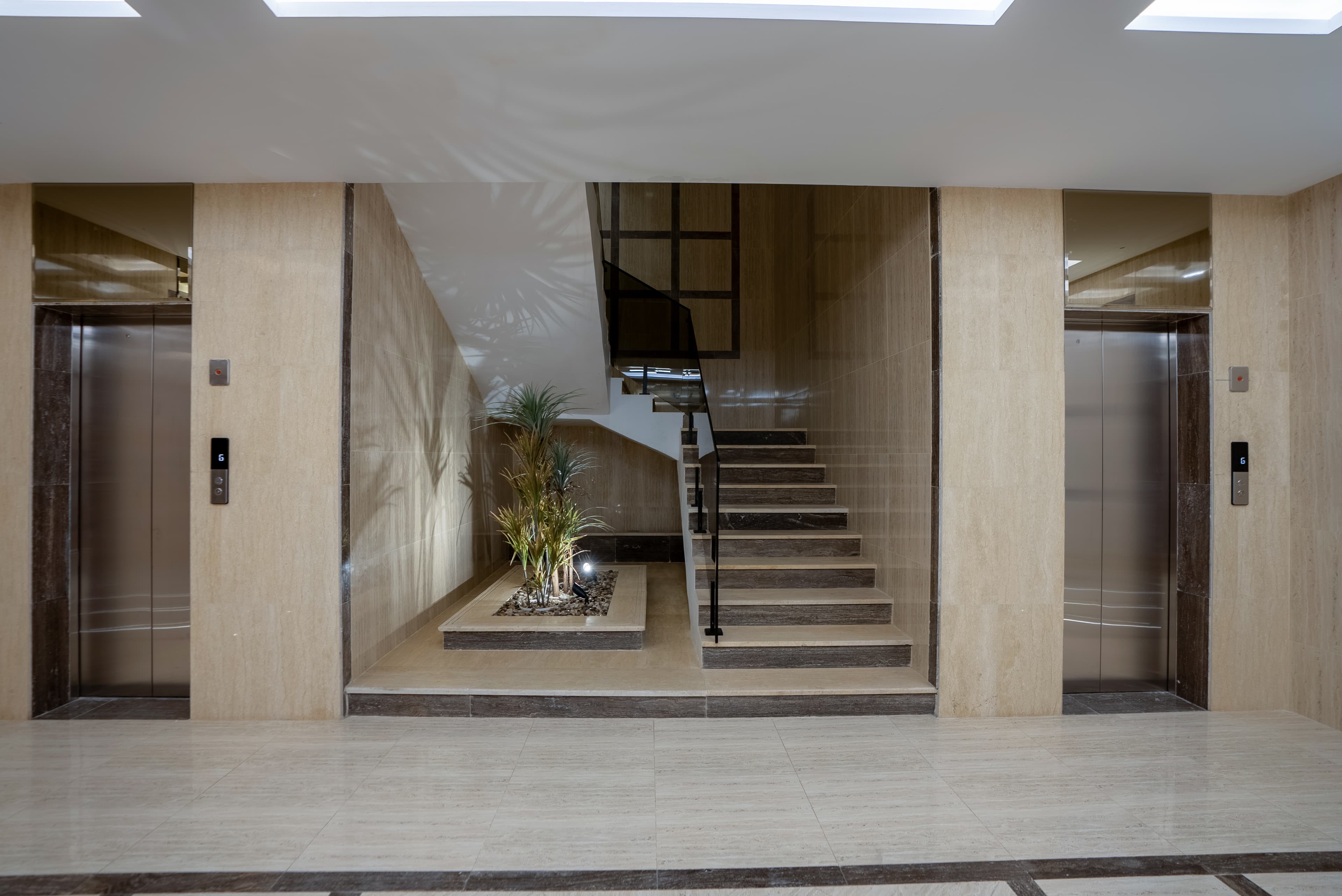 روشن هيلز  - Thumbnail 6