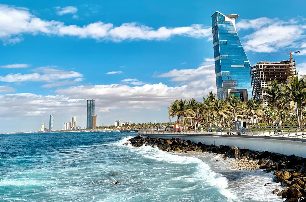 أسعار الشقق والفلل في جدة 2026 | دليل الأسعار حسب الأحياء